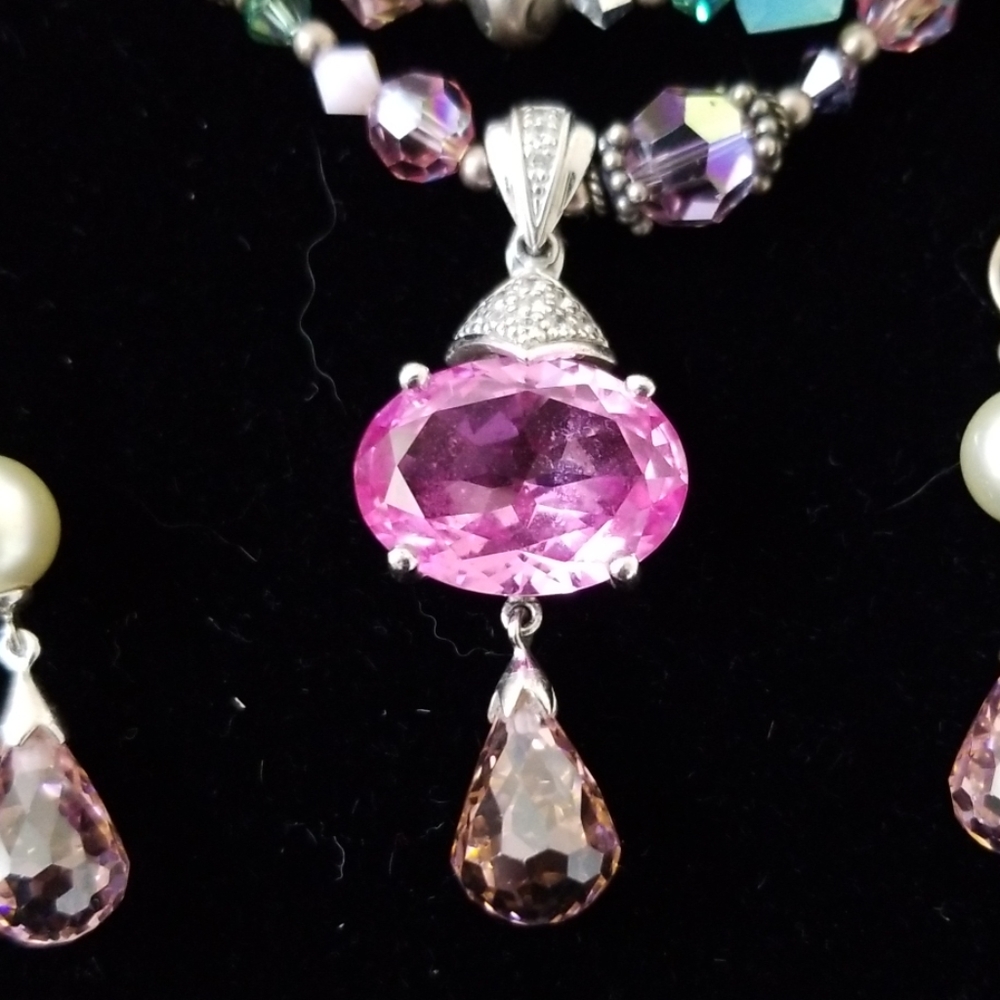 Tres Jolie double strand necklace and earring set - Picture 4 of 7